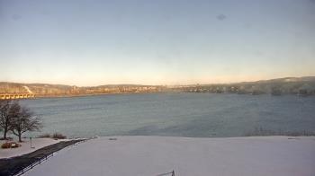 Weather camera view of John Wright Restaurant.