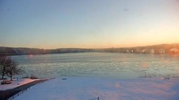 Weather camera view of John Wright Restaurant.