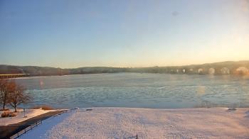 Weather camera view of John Wright Restaurant.