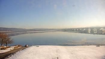 Weather camera view of John Wright Restaurant.