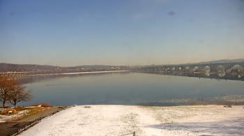 Weather camera view of John Wright Restaurant.