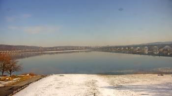 Weather camera view of John Wright Restaurant.