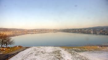 Weather camera view of John Wright Restaurant.