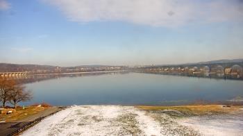 Weather camera view of John Wright Restaurant.