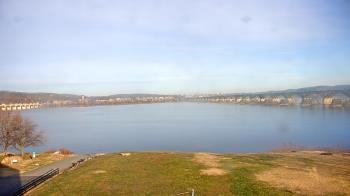 Weather camera view of John Wright Restaurant.