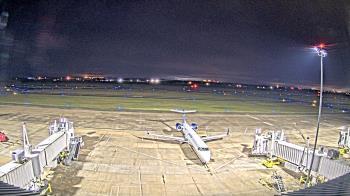 Weather camera view of Lake Charles Rgnl Arpt terminal bldg.