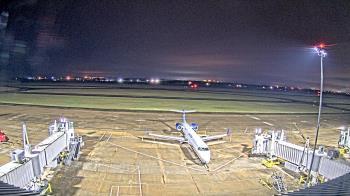 Weather camera view of Lake Charles Rgnl Arpt terminal bldg.