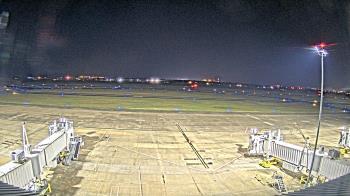 Weather camera view of Lake Charles Rgnl Arpt terminal bldg.