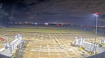 Weather camera view of Lake Charles Rgnl Arpt terminal bldg.