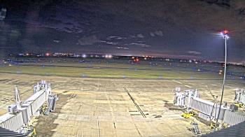 Weather camera view of Lake Charles Rgnl Arpt terminal bldg.