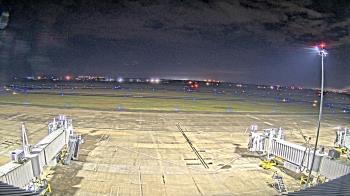 Weather camera view of Lake Charles Rgnl Arpt terminal bldg.