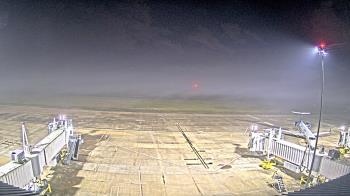 Weather camera view of Lake Charles Rgnl Arpt terminal bldg.