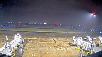 Weather camera view of Lake Charles Rgnl Arpt terminal bldg.