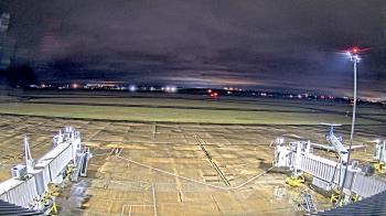 Weather camera view of Lake Charles Rgnl Arpt terminal bldg.