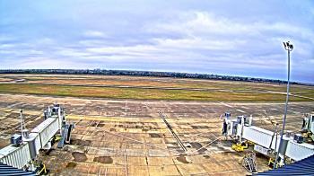 Weather camera view of Lake Charles Rgnl Arpt terminal bldg.