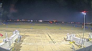 Weather camera view of Lake Charles Rgnl Arpt terminal bldg.