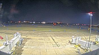 Weather camera view of Lake Charles Rgnl Arpt terminal bldg.