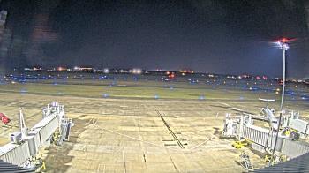 Weather camera view of Lake Charles Rgnl Arpt terminal bldg.