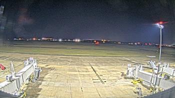 Weather camera view of Lake Charles Rgnl Arpt terminal bldg.