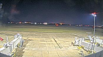 Weather camera view of Lake Charles Rgnl Arpt terminal bldg.