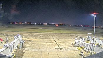 Weather camera view of Lake Charles Rgnl Arpt terminal bldg.