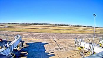 Weather camera view of Lake Charles Rgnl Arpt terminal bldg.