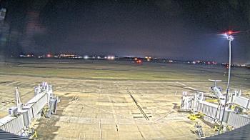 Weather camera view of Lake Charles Rgnl Arpt terminal bldg.