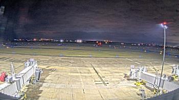 Weather camera view of Lake Charles Rgnl Arpt terminal bldg.