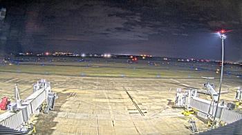 Weather camera view of Lake Charles Rgnl Arpt terminal bldg.