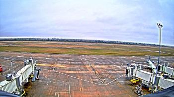 Weather camera view of Lake Charles Rgnl Arpt terminal bldg.