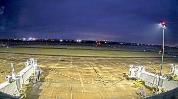 Weather camera view of Lake Charles Rgnl Arpt terminal bldg.