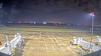 Weather camera view of Lake Charles Rgnl Arpt terminal bldg.