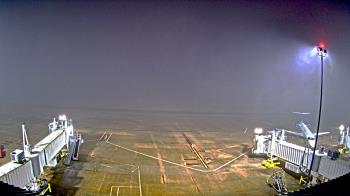 Weather camera view of Lake Charles Rgnl Arpt terminal bldg.