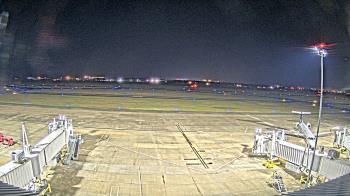Weather camera view of Lake Charles Rgnl Arpt terminal bldg.