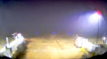 Weather camera view of Lake Charles Rgnl Arpt terminal bldg.