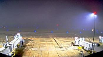 Weather camera view of Lake Charles Rgnl Arpt terminal bldg.