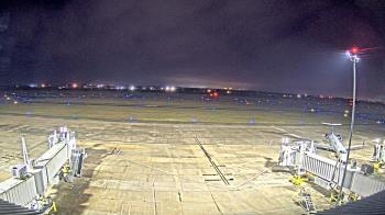 Weather camera view of Lake Charles Rgnl Arpt terminal bldg.