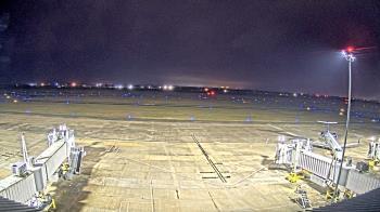 Weather camera view of Lake Charles Rgnl Arpt terminal bldg.