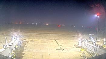Weather camera view of Lake Charles Rgnl Arpt terminal bldg.