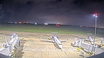 Weather camera view of Lake Charles Rgnl Arpt terminal bldg.