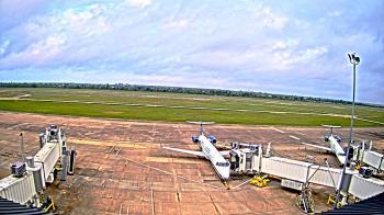 Weather camera view of Lake Charles Rgnl Arpt terminal bldg.