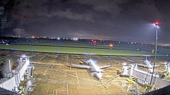 Weather camera view of Lake Charles Rgnl Arpt terminal bldg.