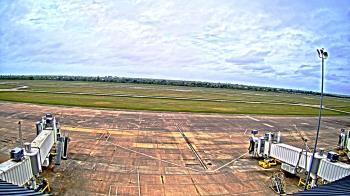Weather camera view of Lake Charles Rgnl Arpt terminal bldg.