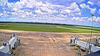 Weather camera view of Lake Charles Rgnl Arpt terminal bldg.