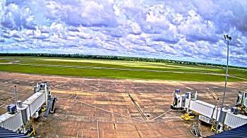 Weather camera view of Lake Charles Rgnl Arpt terminal bldg.