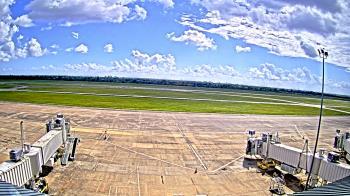 Weather camera view of Lake Charles Rgnl Arpt terminal bldg.