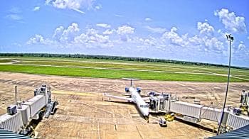 Weather camera view of Lake Charles Rgnl Arpt terminal bldg.