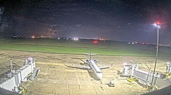 Weather camera view of Lake Charles Rgnl Arpt terminal bldg.
