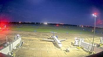 Weather camera view of Lake Charles Rgnl Arpt terminal bldg.