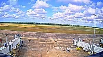 Weather camera view of Lake Charles Rgnl Arpt terminal bldg.